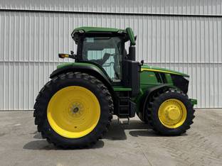 2023 John Deere 7R 270