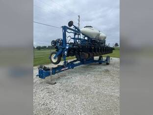 2021 Kinze 3605