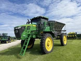 2022 John Deere 600R