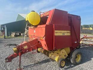 New Holland 640