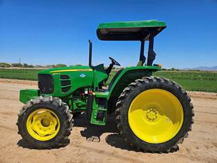 2010 John Deere 6100D