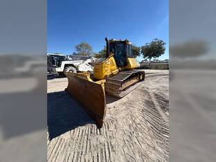 2020 Komatsu D61PX-24