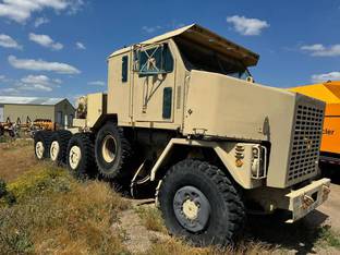 1994 Oshkosh M1070