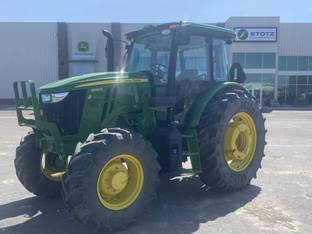 2023 John Deere 6120E