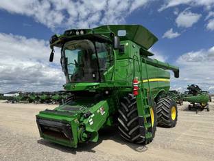 2022 John Deere S780