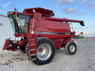 2006 Case IH 2377