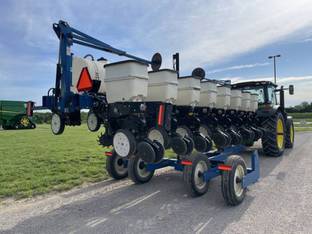2013 Kinze 3500