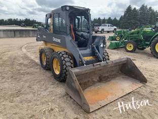 2022 John Deere 324G