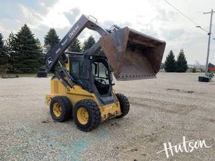 2022 John Deere 324G