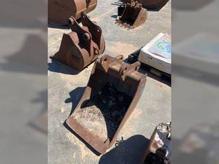 2012 John Deere 24IN310