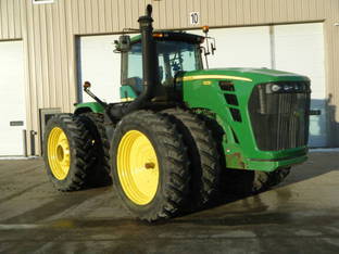 2011 John Deere 9230