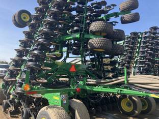 2019 John Deere 1890