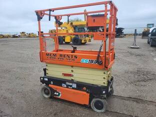 2024 JLG ES1932
