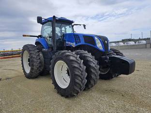 2013 New Holland T8.390