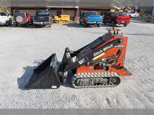 2004 Ditch Witch SK300