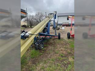 2016 Harvest International FC1545