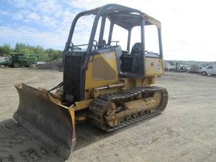 2006 John Deere 450J LT