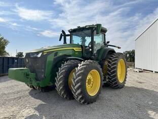 2023 John Deere 8R 250