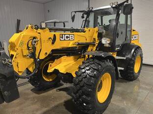 2017 JCB TM320