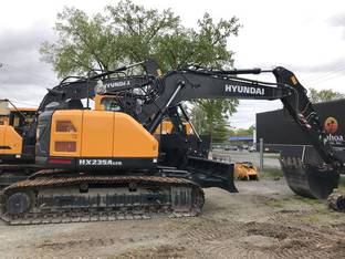 2023 Hyundai HX235A LCR