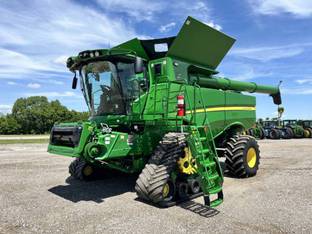 2022 John Deere S780
