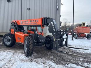 2024 JLG 8042