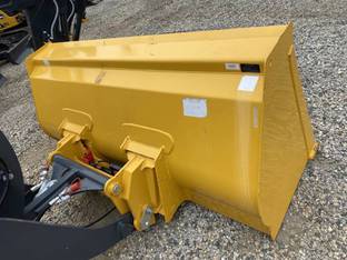 2023 John Deere 1.6 CU. M Loader Bucket