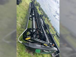 2019 MacDon Industries FD135