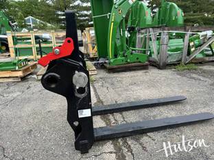 2023 Manitou CAF30/1000 PALLET FORKS