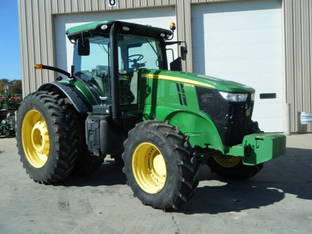 2012 John Deere 7200R