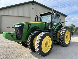 2017 John Deere 8370R
