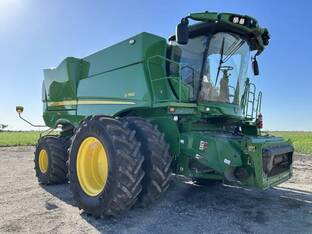 2023 John Deere S780