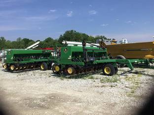 John Deere 750