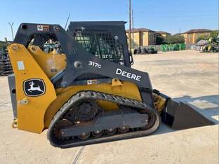 2023 John Deere 317G