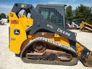 2018 John Deere 317