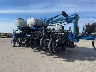 2022 Kinze 4905