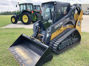 2023 John Deere 317G