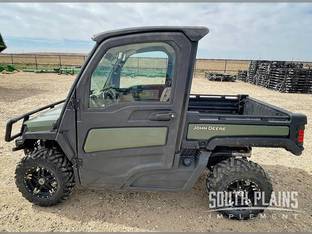 2019 John Deere GATOR XUV 835R