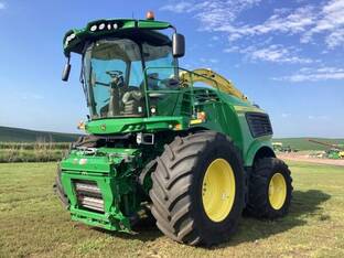 2022 John Deere 9800