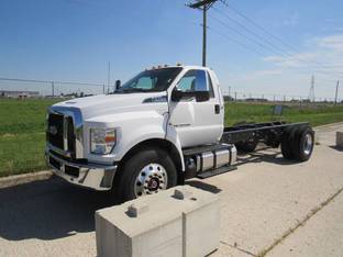 2025 Ford F750
