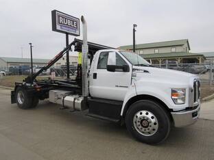 2025 Ford F750