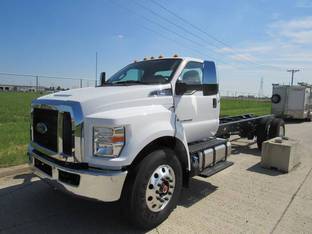 2025 Ford F750