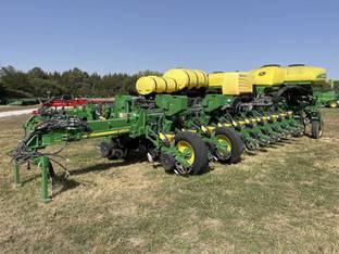 2013 John Deere 1770NT CCS