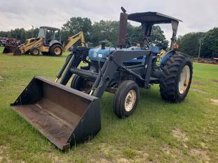 New Holland 3930