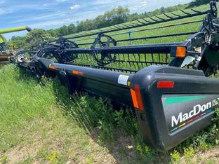 2012 MacDon Industries FD70