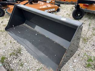 2023 IronCraft TRAC72 Heavy Duty Tractor Bucket