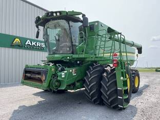 2023 John Deere S780