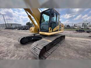 2019 Komatsu PC240 LC-11
