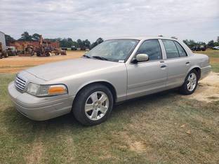 2011 Ford CROWN VICTORIA