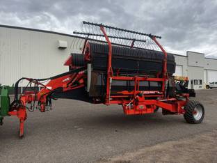 2012 Kuhn MERGE MAXX 900